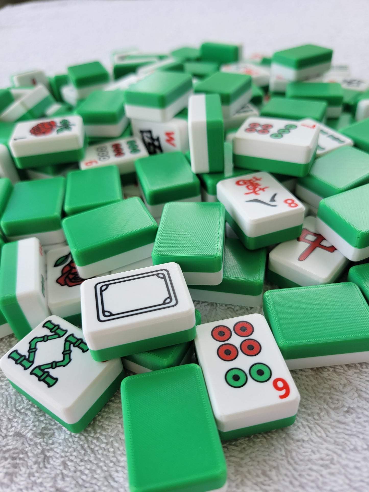 Harmony Full Size Mah Jongg Travel Tiles Red-Green-Black
