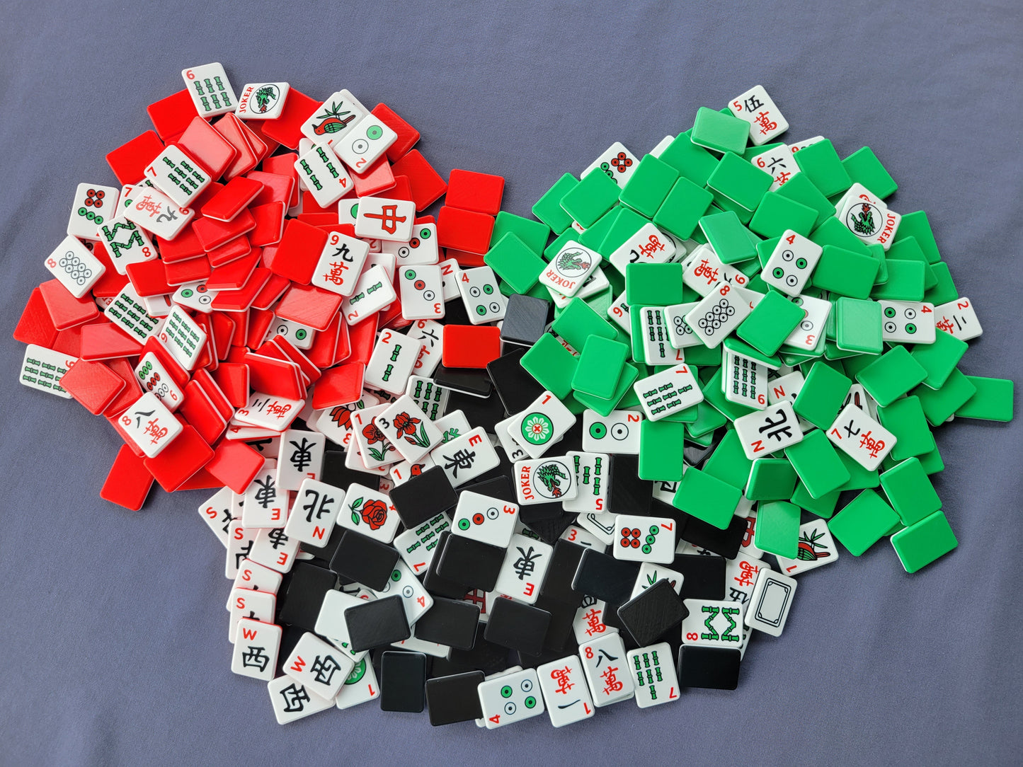 Harmony Compact Mah Jongg Travel Tiles Red-Green-Black