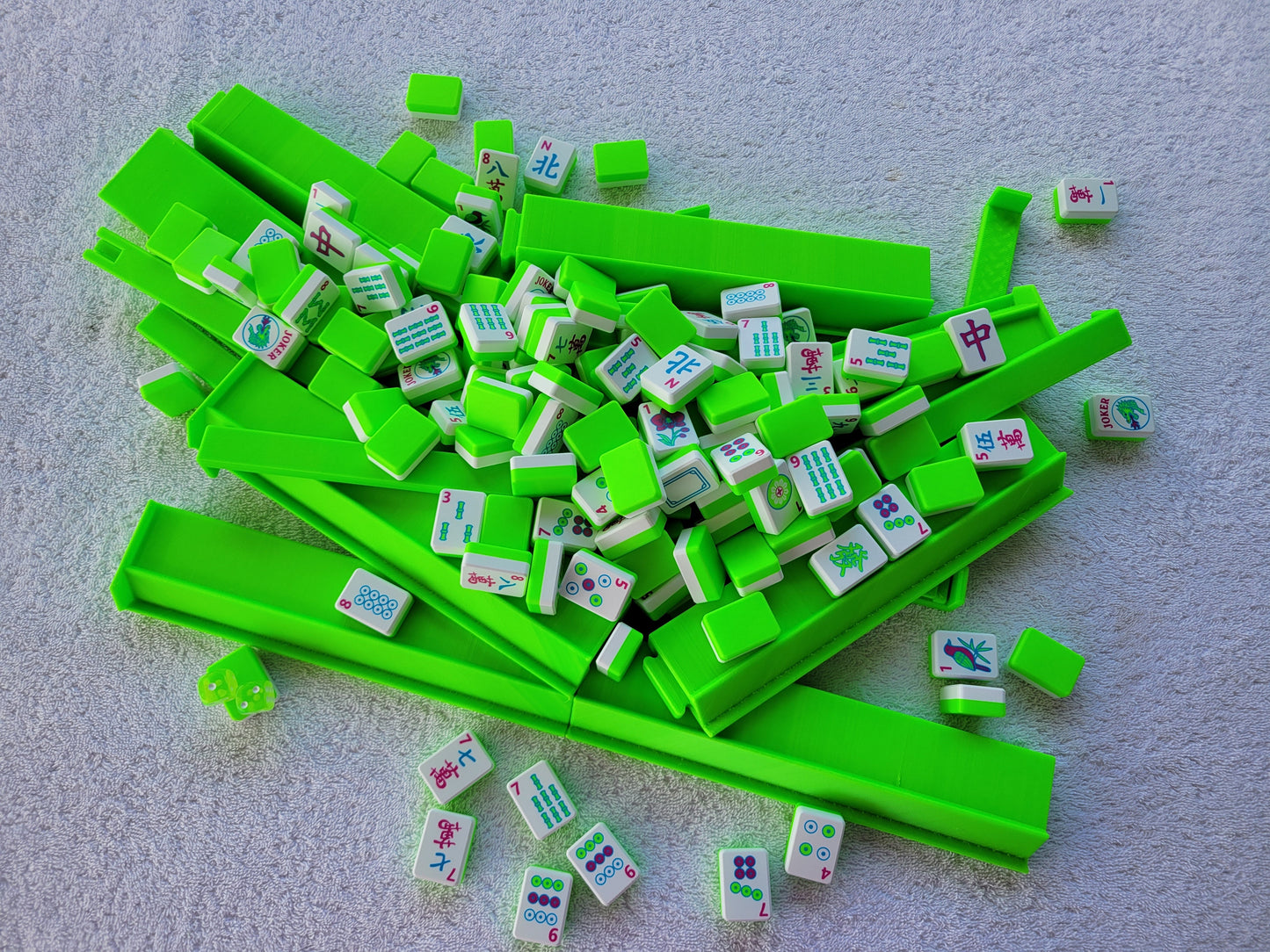 3d printed mah jongg tiles Red green black magenta lime cyan neon green high resolution multicolor smooth face floating lightweight  with racks and pushers portable custom bag  harmony