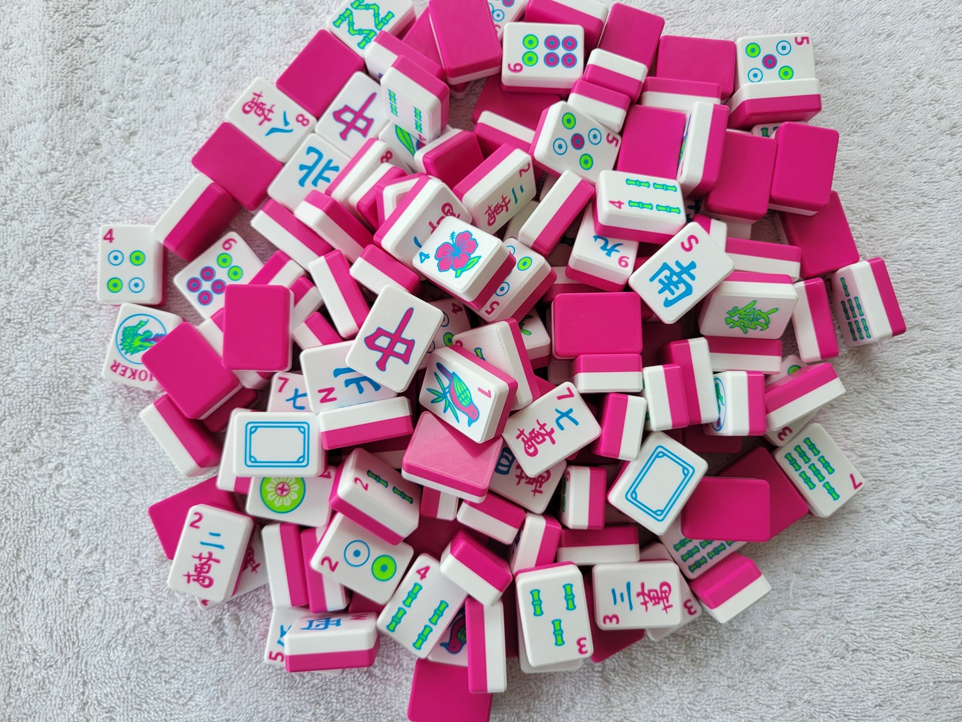 3d printed mah jongg tiles magenta lime cyan high resolution multicolor smooth face floating lightweight